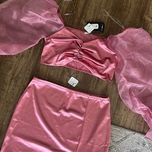 Fashion Nova Pink Two Piece Satin Skirt Set (NEVER WORN, BRAND NEW WITH TAGS)